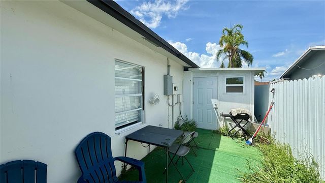 8231 SW 9th Street, North Lauderdale, FL 33068