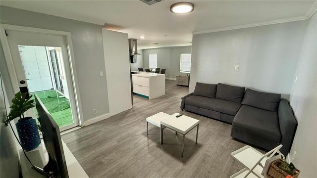 8231 SW 9th Street, North Lauderdale, FL 33068