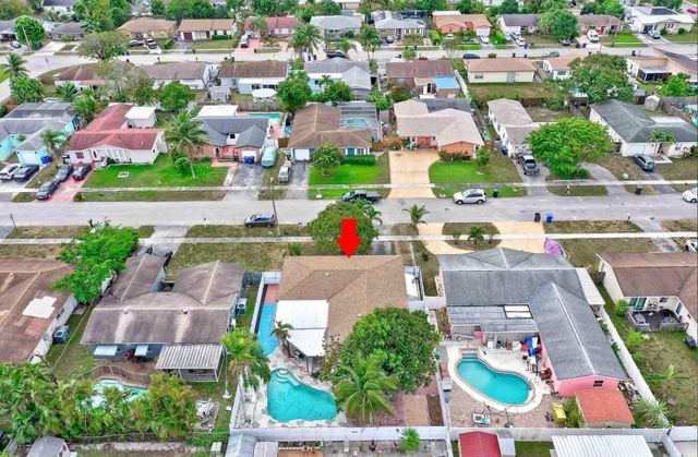 8231 SW 9th Street, North Lauderdale, FL 33068