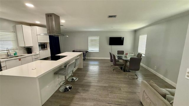 8231 SW 9th Street, North Lauderdale, FL 33068