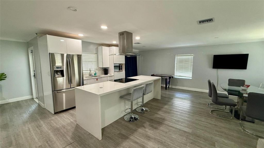 8231 SW 9th Street, North Lauderdale, FL 33068