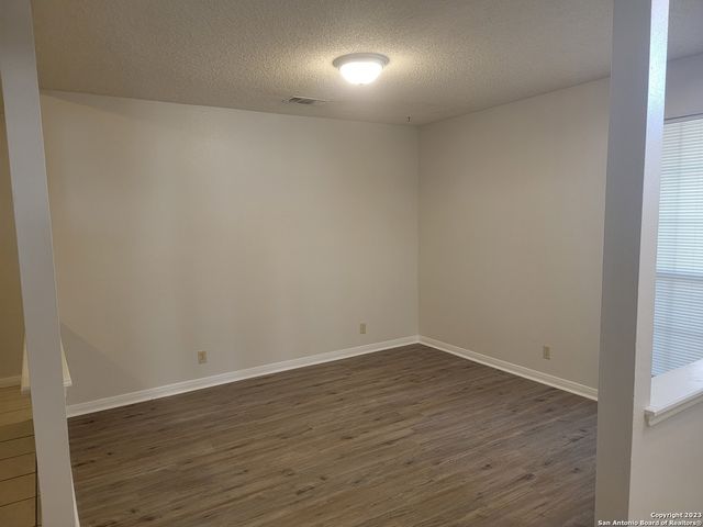 1406 LIGHTSTONE DR, San Antonio, TX 78258