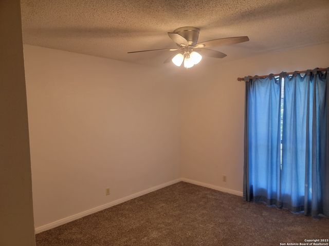 1406 LIGHTSTONE DR, San Antonio, TX 78258