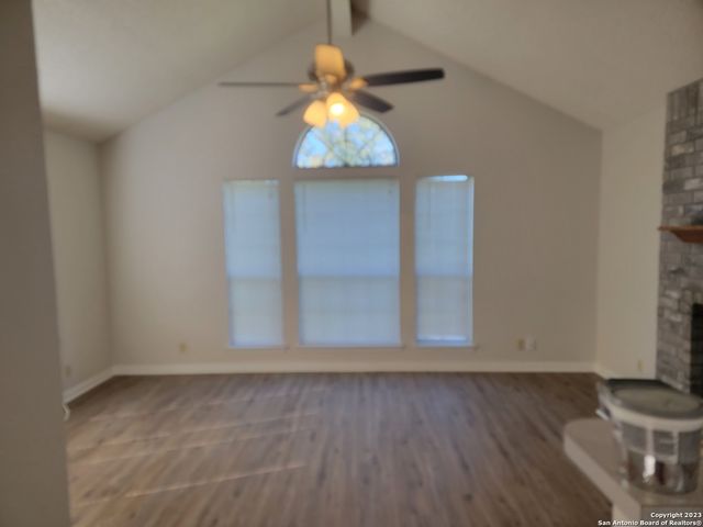 1406 LIGHTSTONE DR, San Antonio, TX 78258