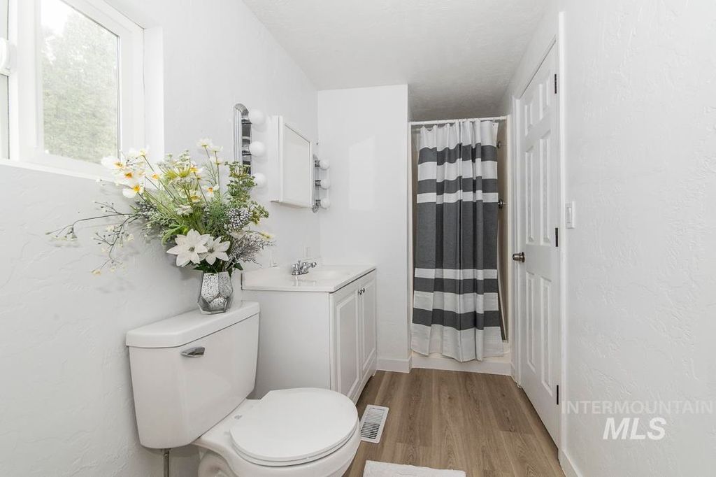 1401 W Flamingo 80, Nampa, ID 83651 photo 9