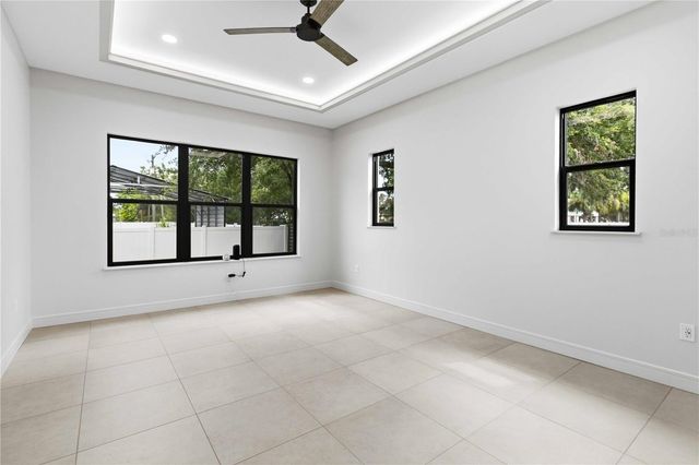 104 S MAKI ROAD, Plant City, FL 33563