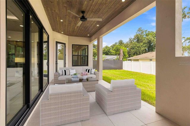 104 S MAKI ROAD, Plant City, FL 33563