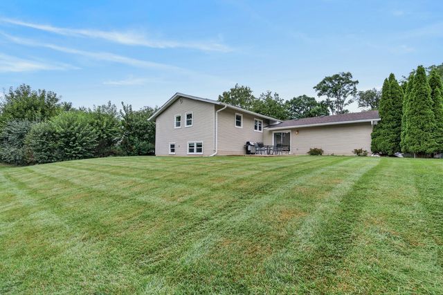 765 Freeman Court, Hoffman Estates, IL 60192