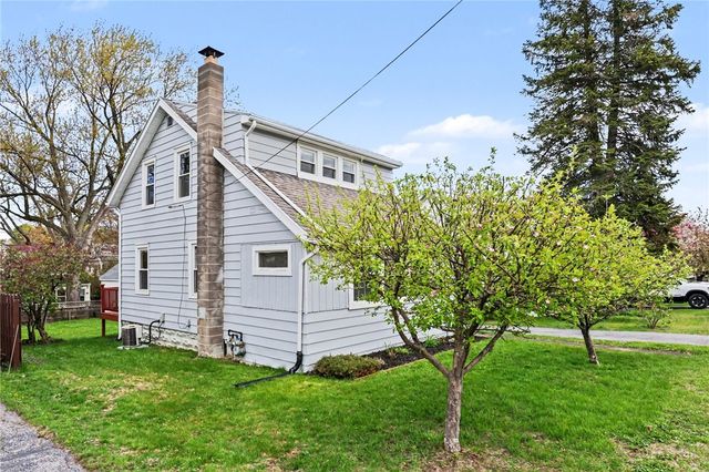 108 Point Pleasant Road, Irondequoit, NY 14622