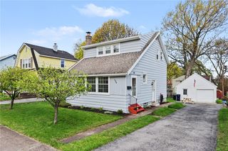 108 Point Pleasant Road, Irondequoit, NY 14622
