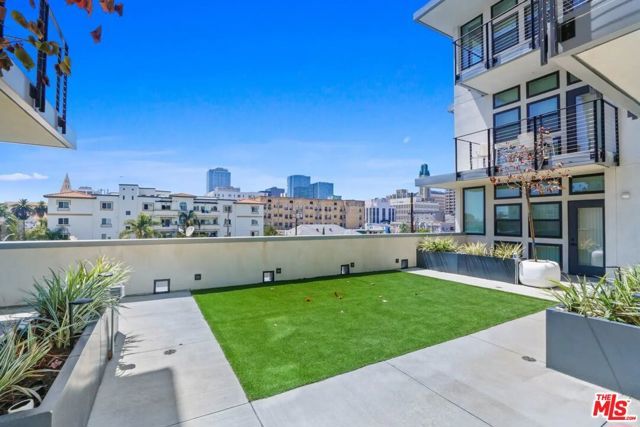 2847 Leeward Avenue 408, Los Angeles, CA 90005