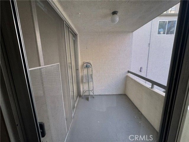 8535 W West Knoll 202, West Hollywood, CA 90069