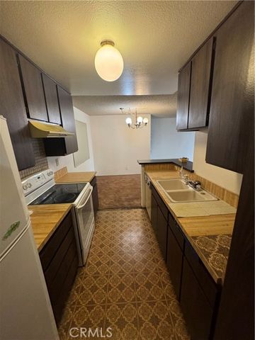 8535 W West Knoll 202, West Hollywood, CA 90069