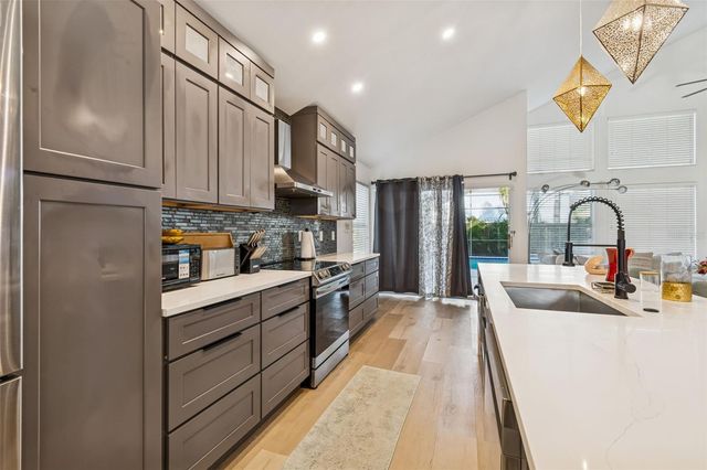 14505 THORNFIELD COURT, Tampa, FL 33624