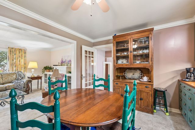 1003 Lawndale Dr, Murfreesboro, TN 37129