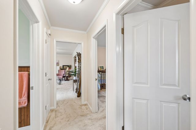 1003 Lawndale Dr, Murfreesboro, TN 37129