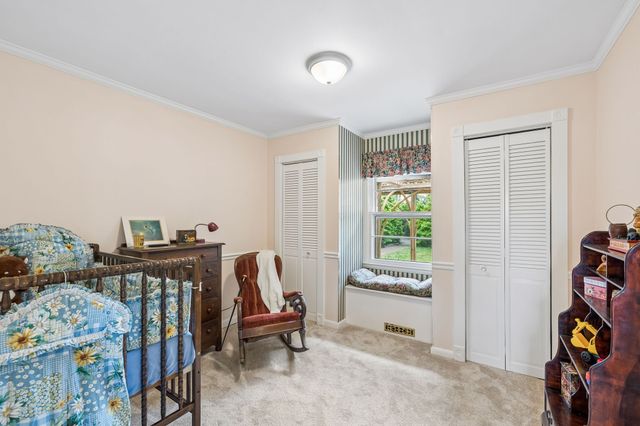 1003 Lawndale Dr, Murfreesboro, TN 37129