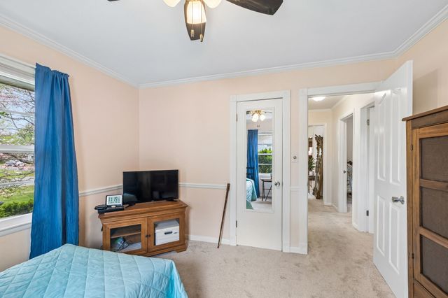 1003 Lawndale Dr, Murfreesboro, TN 37129