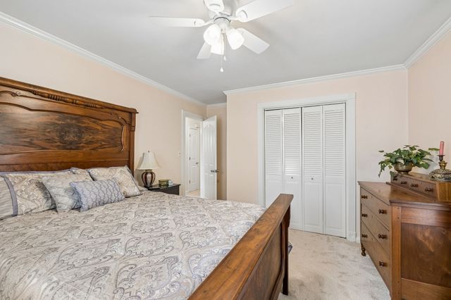 1003 Lawndale Dr, Murfreesboro, TN 37129