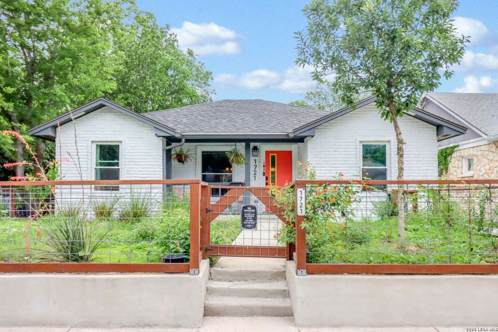1721 W MISTLETOE AVE, San Antonio, TX 78201