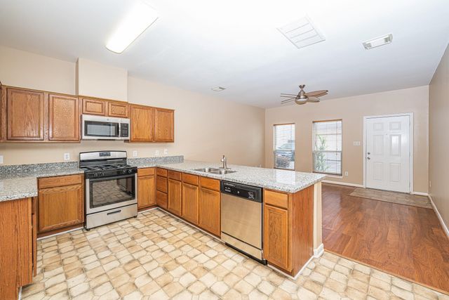 2212 Naomi Street, Houston, TX 77054