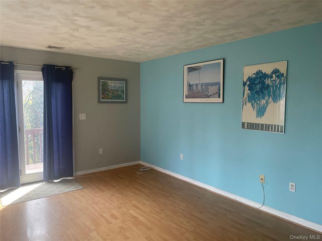 15 Davids Lane, Ossining, NY 10562