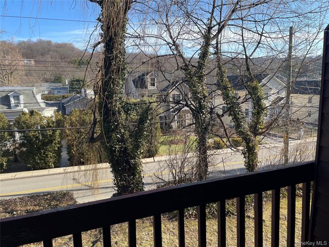 15 Davids Lane, Ossining, NY 10562