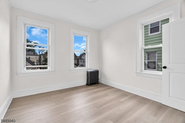 240 W End Ave, Newark City, NJ 07106