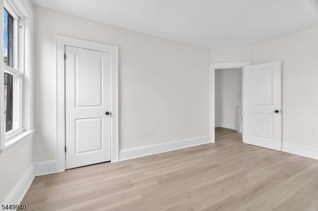 240 W End Ave, Newark City, NJ 07106