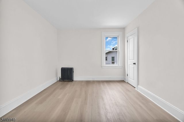 240 W End Ave, Newark City, NJ 07106