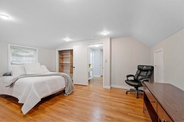 105 Whitman Ave, Melrose, MA 02176