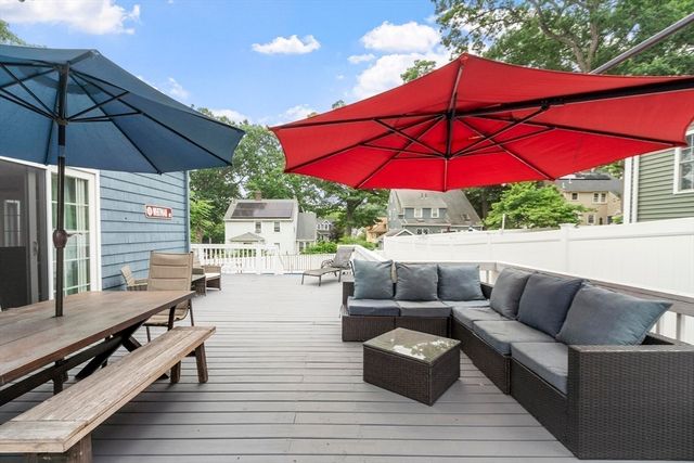 105 Whitman Ave, Melrose, MA 02176