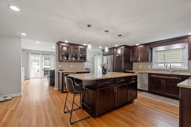105 Whitman Ave, Melrose, MA 02176