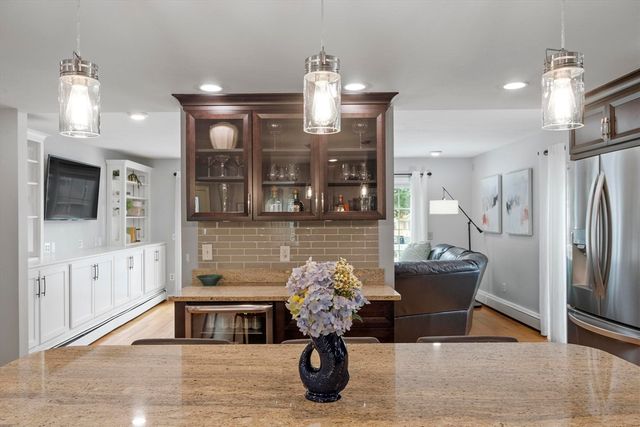 105 Whitman Ave, Melrose, MA 02176