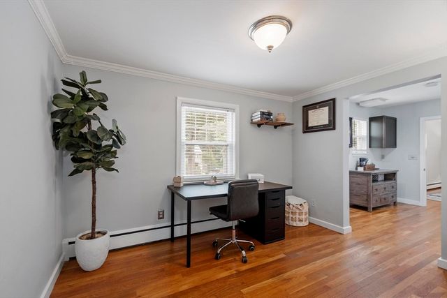 105 Whitman Ave, Melrose, MA 02176