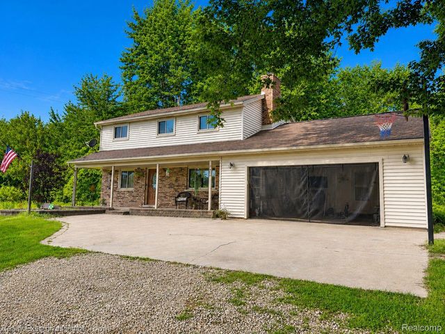 2616 Palms Road, Columbus Township, MI 48063