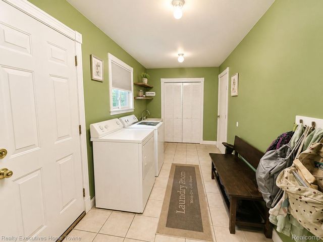 2616 Palms Road, Columbus Township, MI 48063