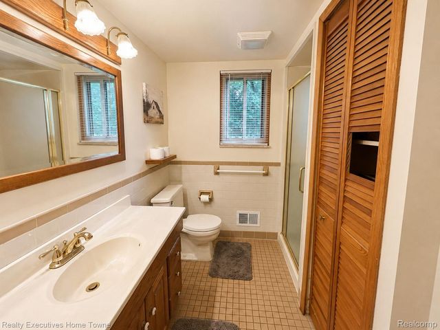 2616 Palms Road, Columbus Township, MI 48063