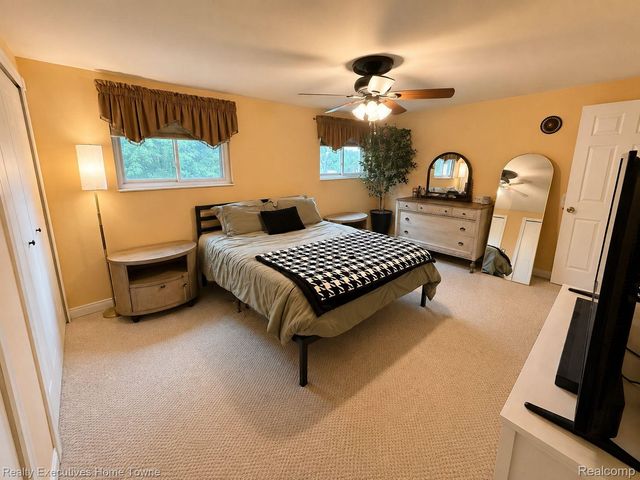 2616 Palms Road, Columbus Township, MI 48063