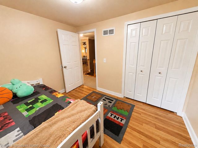 2616 Palms Road, Columbus Township, MI 48063