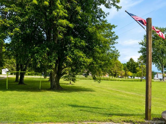 2616 Palms Road, Columbus Township, MI 48063