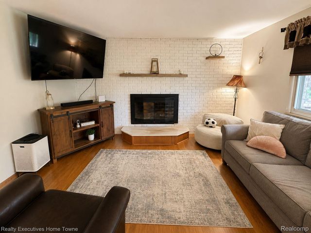 2616 Palms Road, Columbus Township, MI 48063