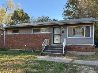 16243 Sussex Avenue, Markham, IL 60428