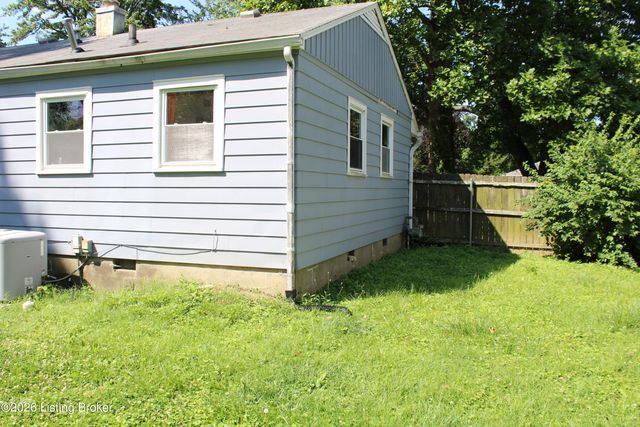 3225 Stratford Ave, Louisville, KY 40218