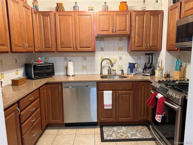 177 E HARTSDALE AVENUE 2U, Hartsdale, NY 10530