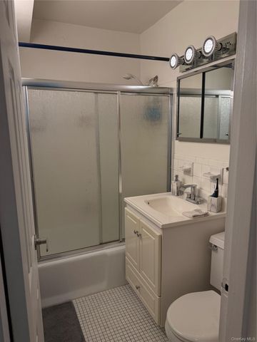 177 E HARTSDALE AVENUE 2U, Hartsdale, NY 10530