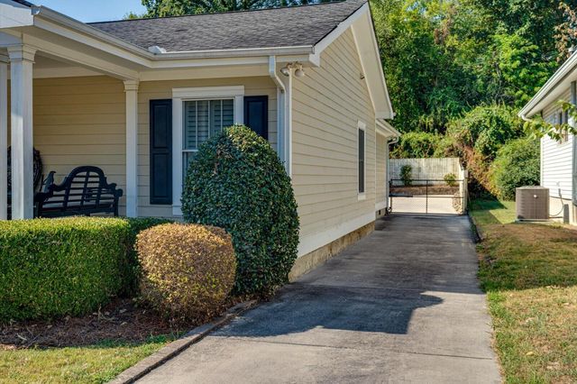 1212 Dartmouth Street, Chattanooga, TN 37405