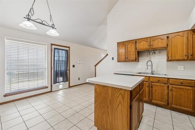 1001 SW 24th Street, Moore, OK 73170