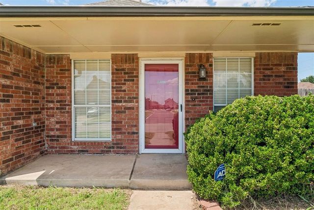 1001 SW 24th Street, Moore, OK 73170