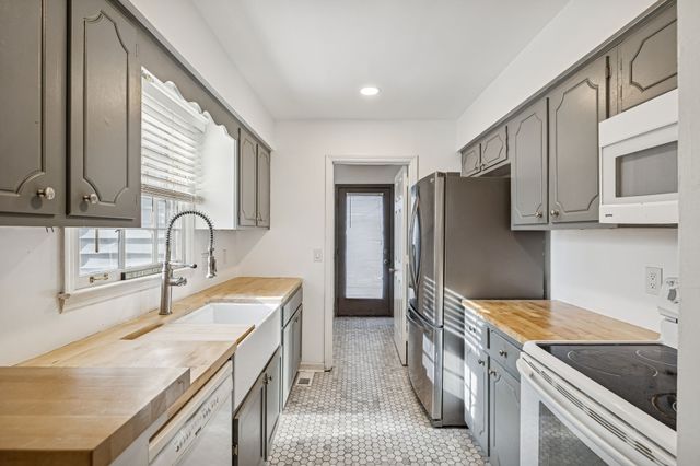 5301 Village Way, Nashville, TN 37211